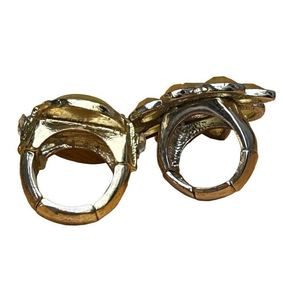 Pair Of Vintage Rings Gold-tone & Green Oval Flower Glass Stones Adjustable - Picture 5 of 10